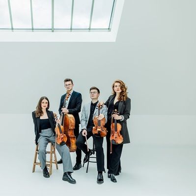 &copy; Theresa Pewal