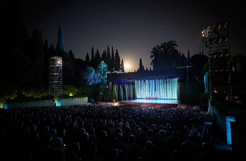 Teatro del Generalife con una actuaci&oacute;n del Malandain Ballet Biarritz &copy; Ferm&iacute;n Rodr&iacute;guez | Festival de Granada