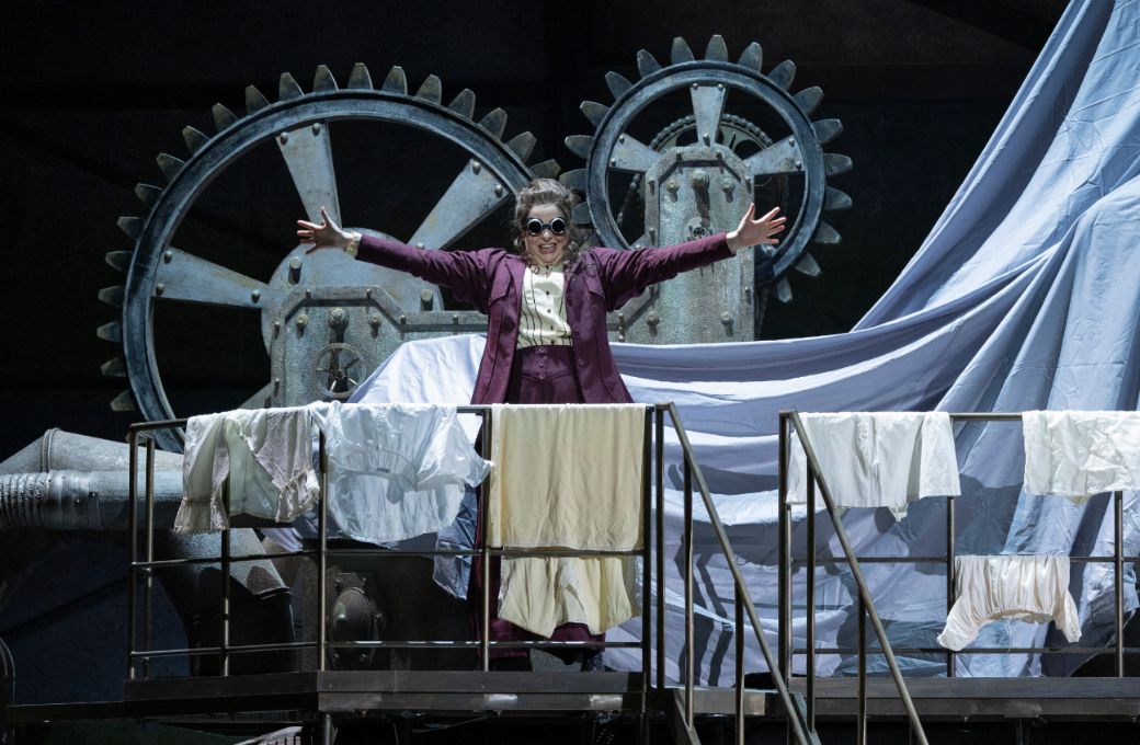 Mariame Cl&eacute;ment&rsquo;s production of <i>Cendrillon</i> at Op&eacute;ra national de Paris &copy; Elisa Haberer | Op&eacute;ra national de Paris